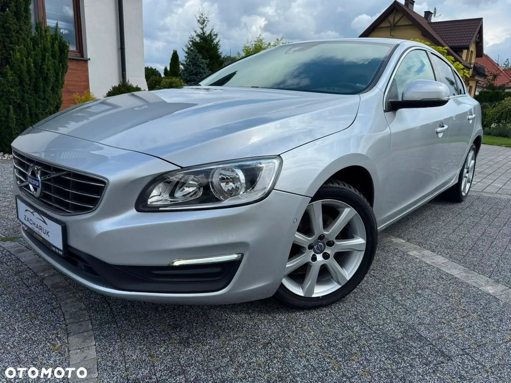 Volvo S60 D2 Momentum - 13