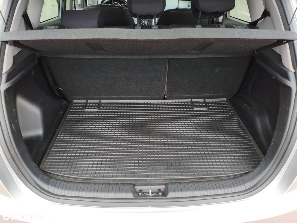 Kia Venga 1.6 CVVT Automatik Spirit - 10