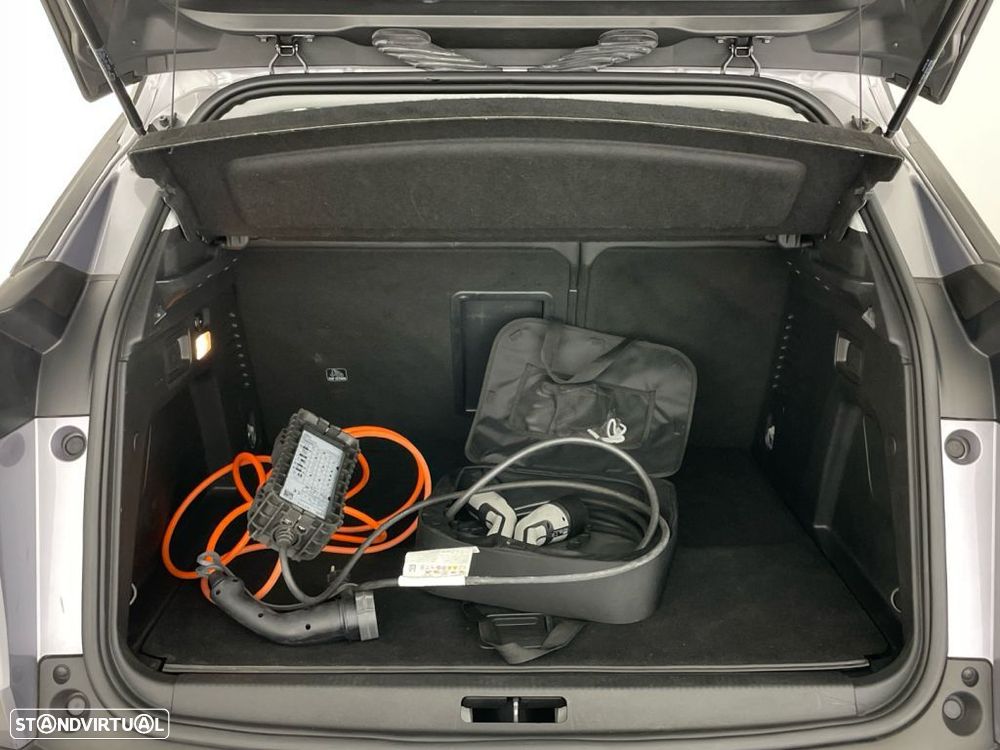 Peugeot 3008 1.6 Hybrid Allure e-EAT8 — fotografia 13