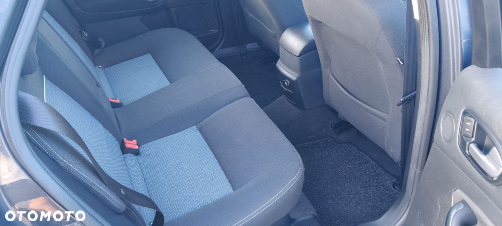 Ford Mondeo 2.0 Ambiente - 16