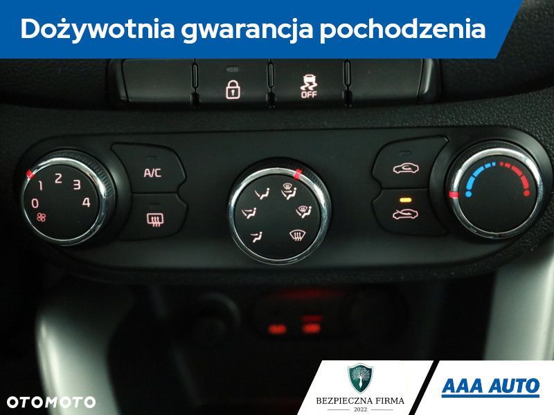 Kia Ceed - 12