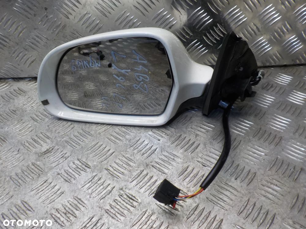 AUDI A4 B8 LUSTERKO LEWE 6 PIN LY9C UK - 3