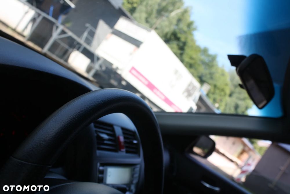 Honda Accord 2.0 i Sport - 23