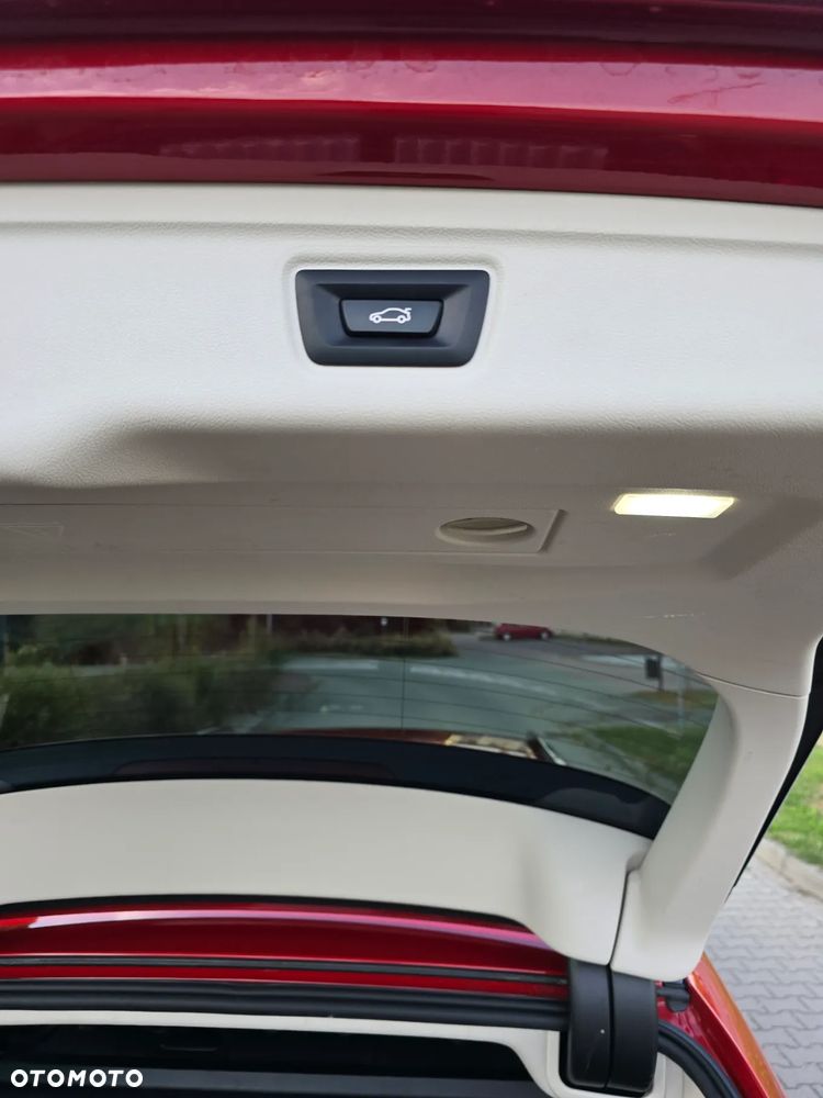 BMW Seria 3 318d - 16