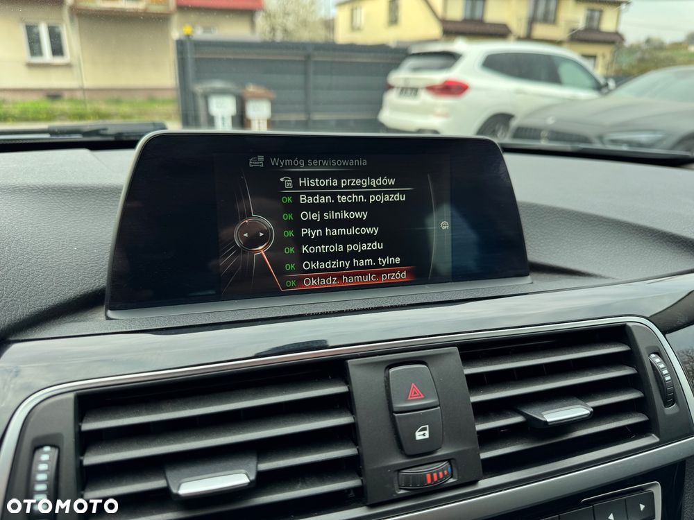 BMW Seria 3 320d xDrive Edition M Sport Shadow - 33