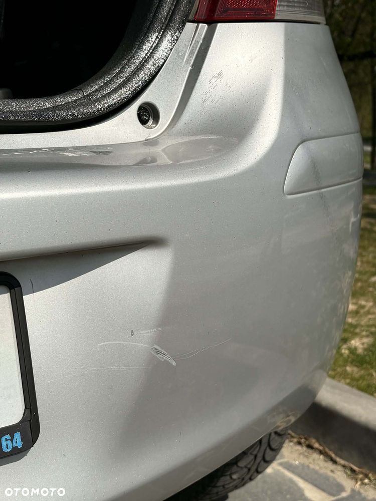 Toyota Yaris 1.0 Entry EU5 - 19