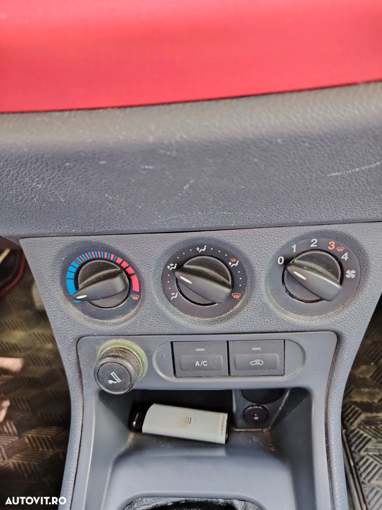 Ford TRANSIT CONNECT - 7