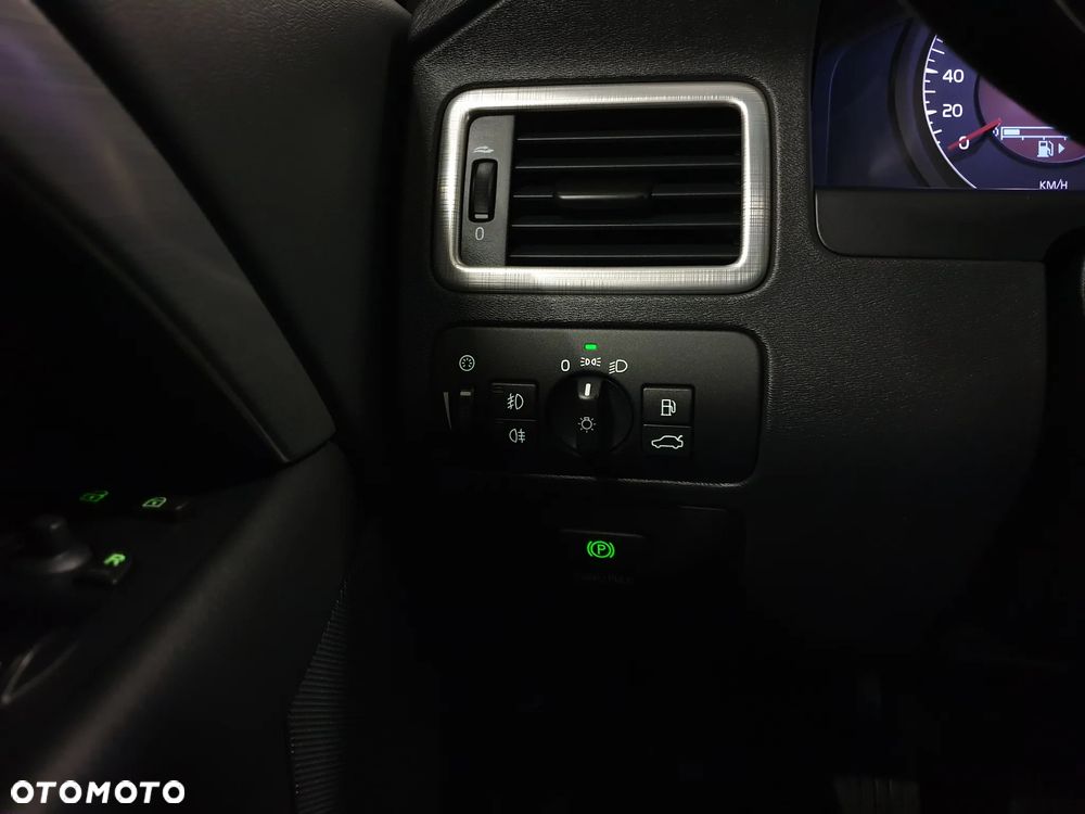 Volvo V70 2.0D Summum - 27