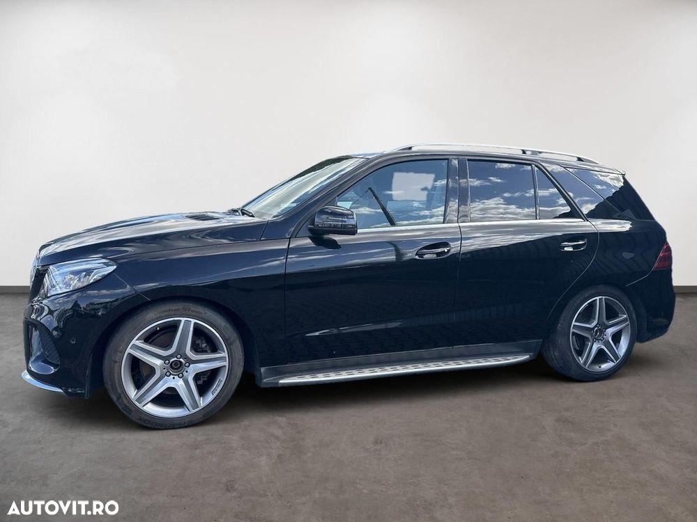 Mercedes-Benz GLE 350 d 4Matic 9G-TRONIC AMG Line - 4