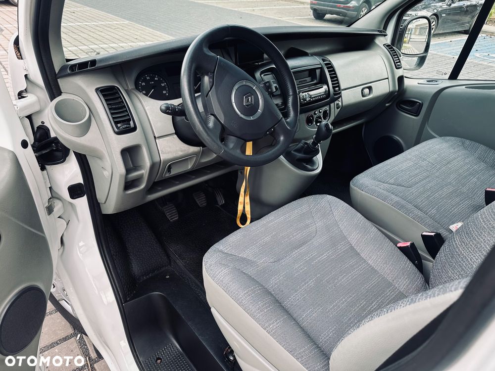 Renault Vivaro - 8