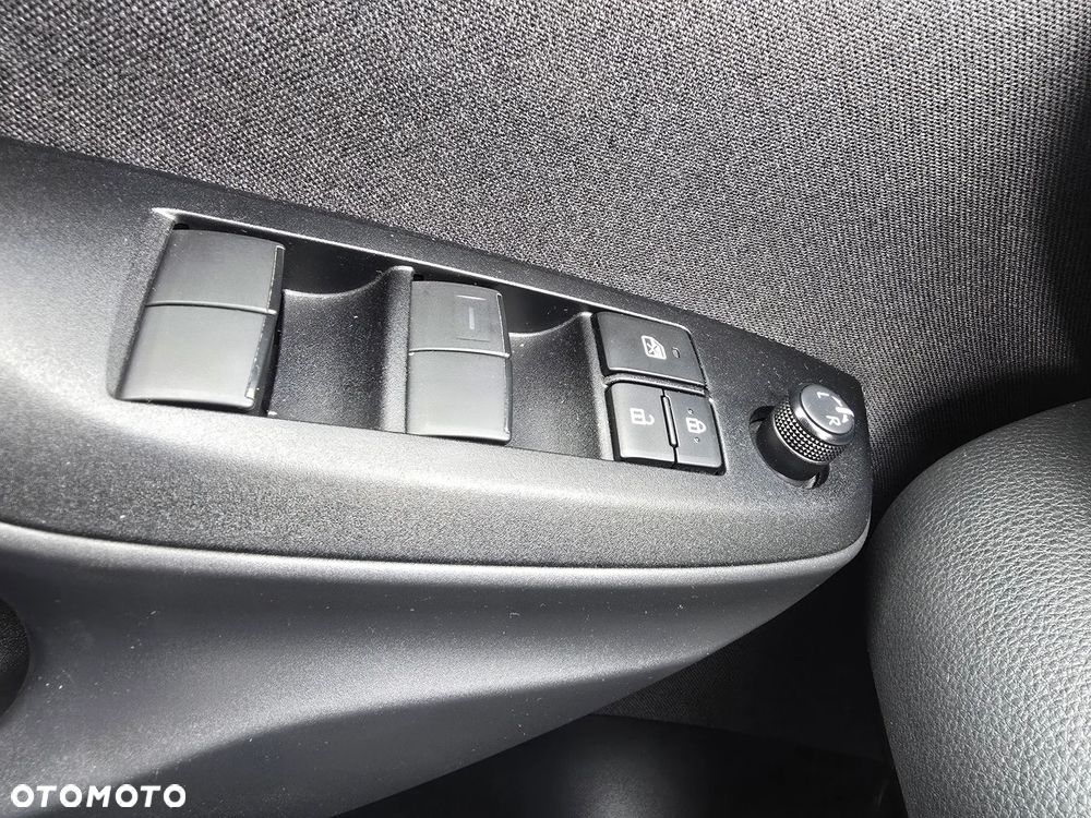 Toyota Yaris Cross - 21