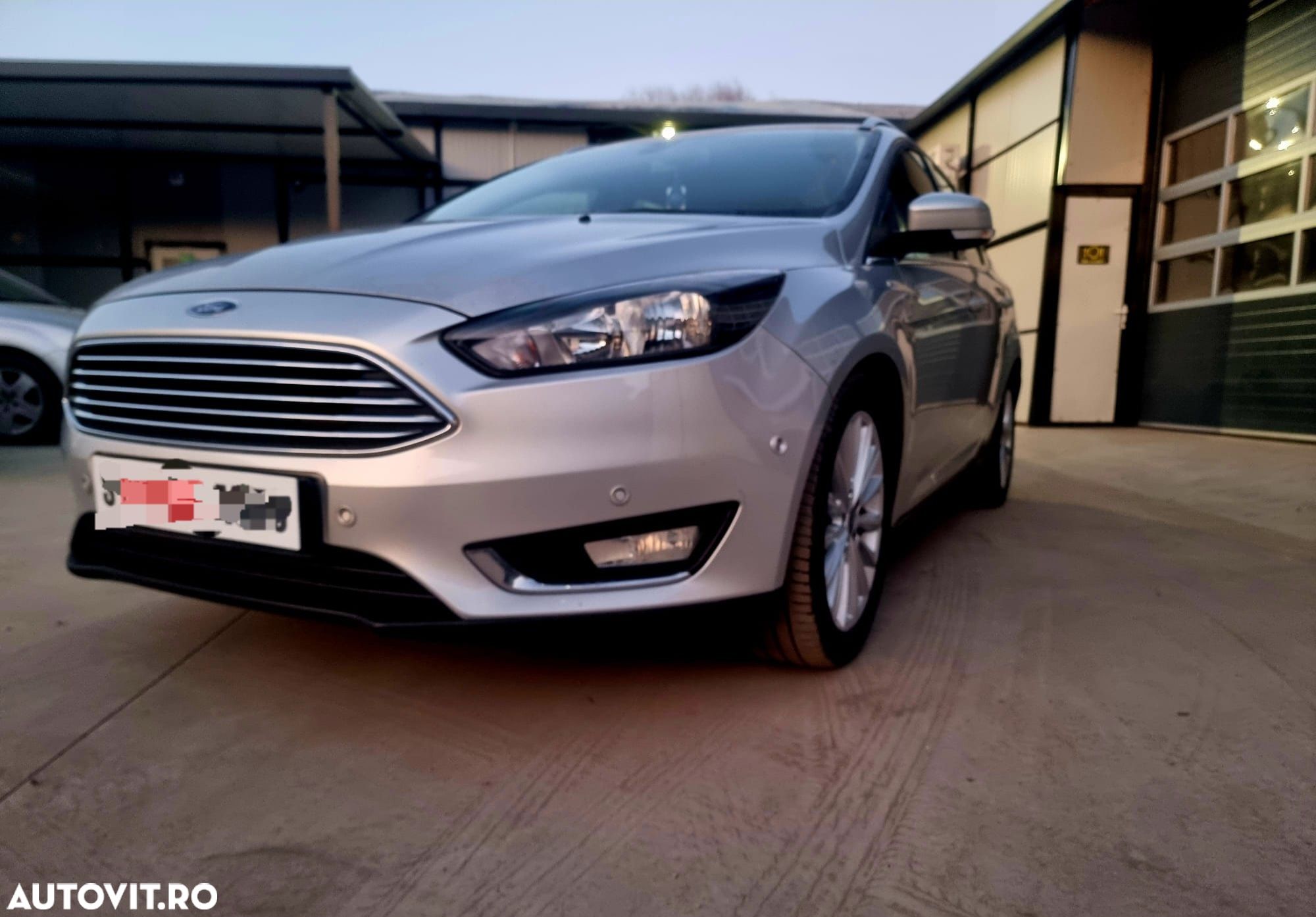 Ford Focus 1.5 EcoBlue Start-Stopp-System Aut. TITANIUM - 1