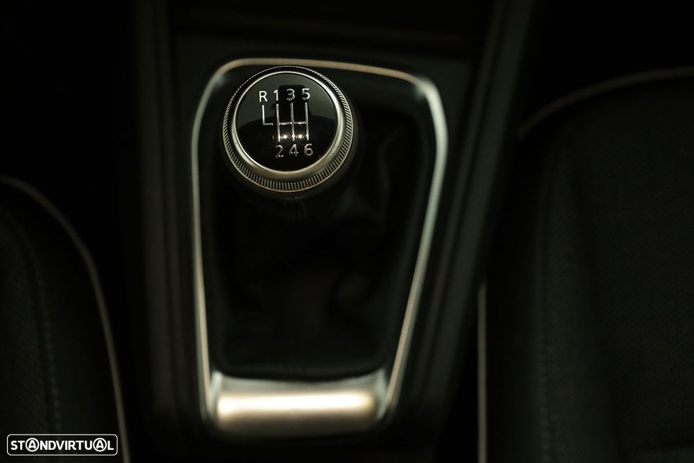 Renault Captur 1.0 TCe Techno Bi-Fuel - 14