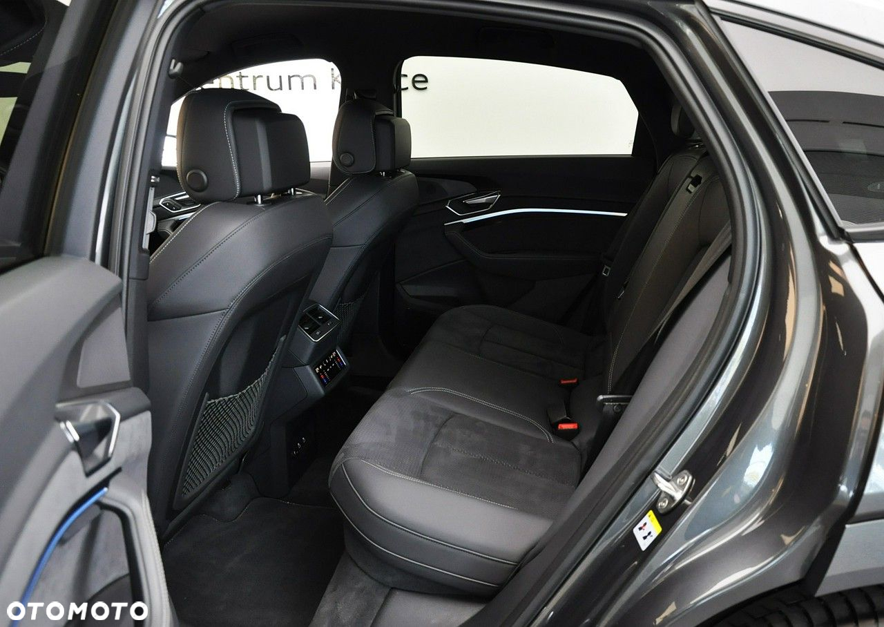 Audi e-tron - 25