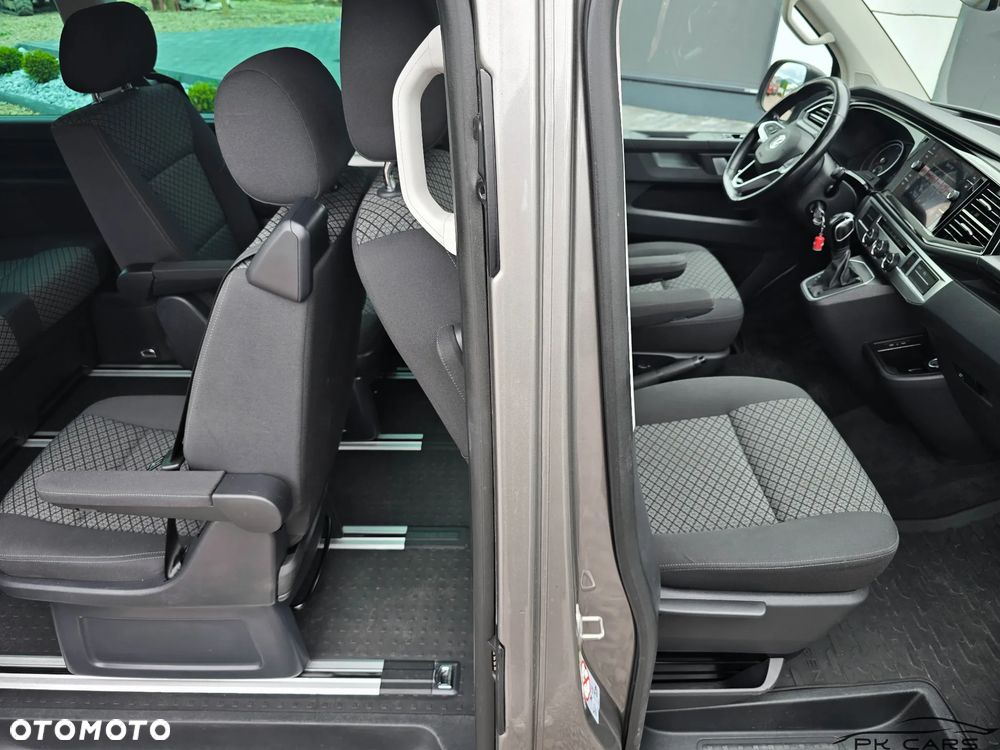 Volkswagen Multivan - 32