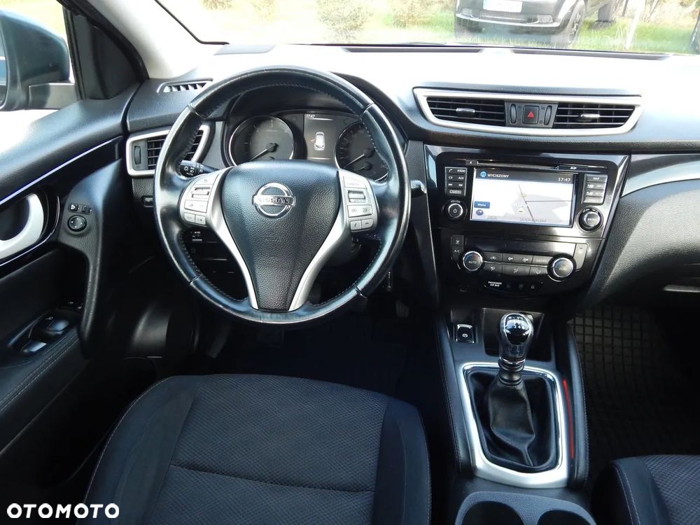 Nissan Qashqai 1.6 DCi N-Connecta - 13