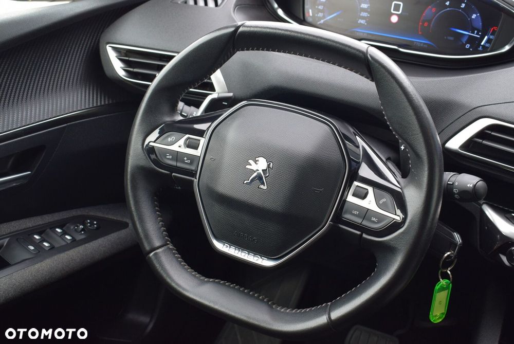Peugeot 3008 1.5 BlueHDi Active S&S EAT8 - 17