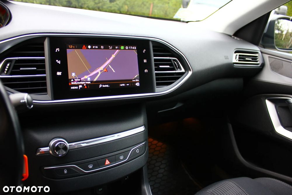 Peugeot 308 BlueHDi FAP 130 Stop & Start Allure - 27