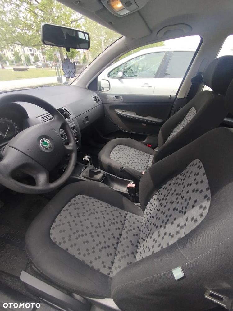 Skoda Fabia 1.2 HTP Classic - 10