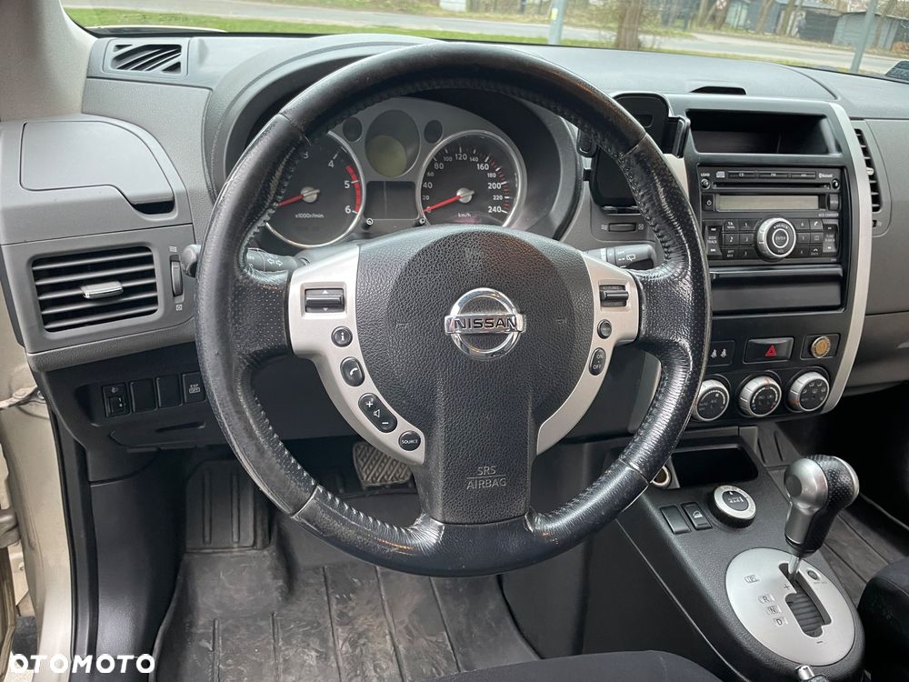 Nissan X-Trail 2.0 dCi 4x4 DPF Automatik SE - 20