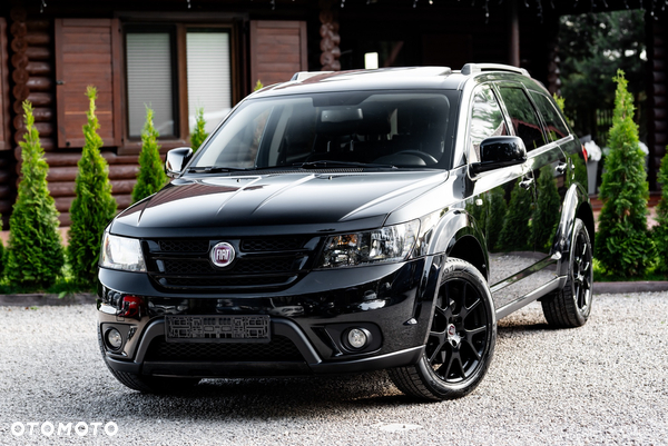 Fiat Freemont 2.0 Multijet 16V DPF Automatik Allrad Black Code