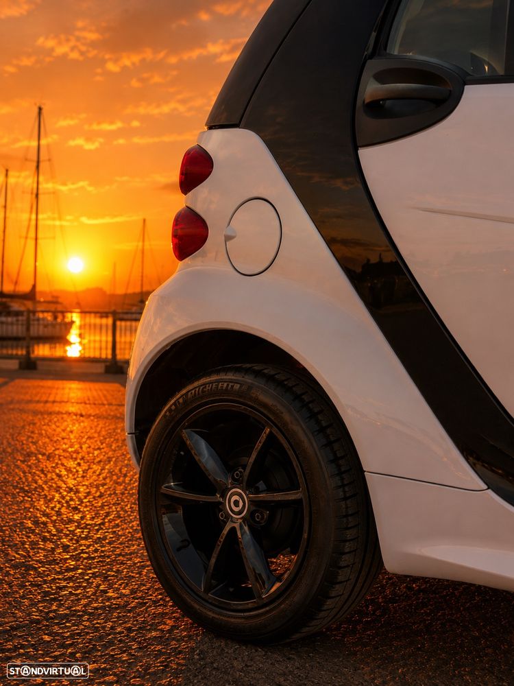 Smart ForTwo Coupé softouch black&white limited micro hybrid drive - 7