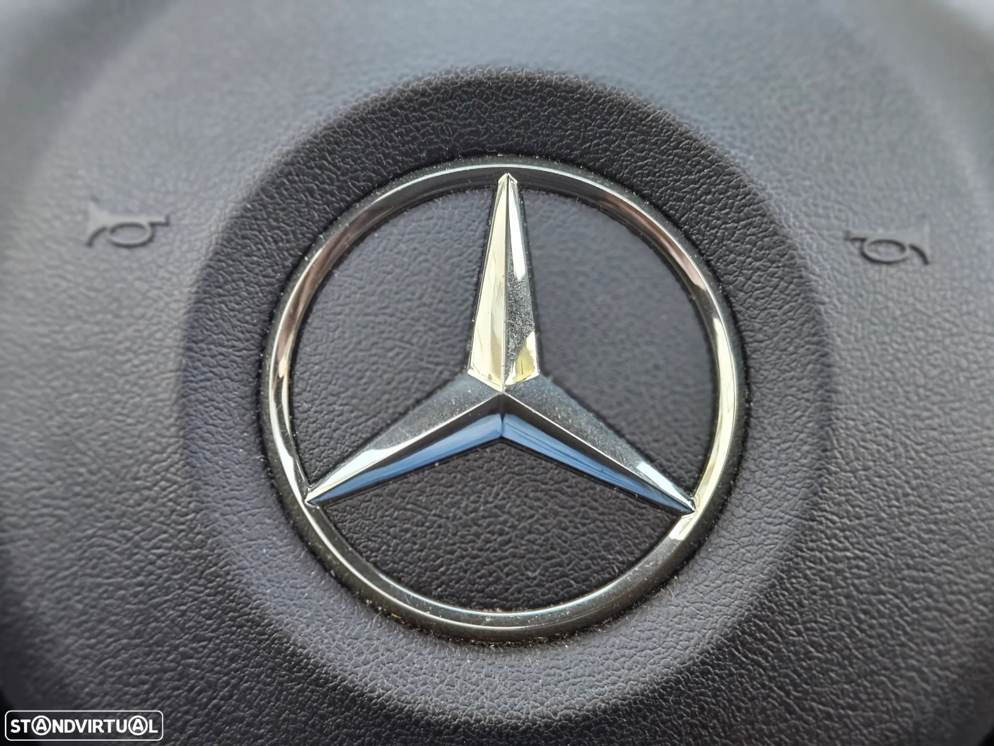 Mercedes-Benz CLA 220 d Shooting Brake AMG Line Aut. - 32