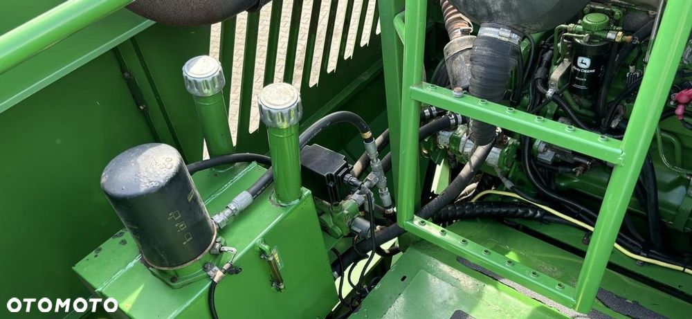 John Deere John Deere 1550 Kombajn zbożowy , 2007 , 1550 WTS,hederu 5,5 m - 11