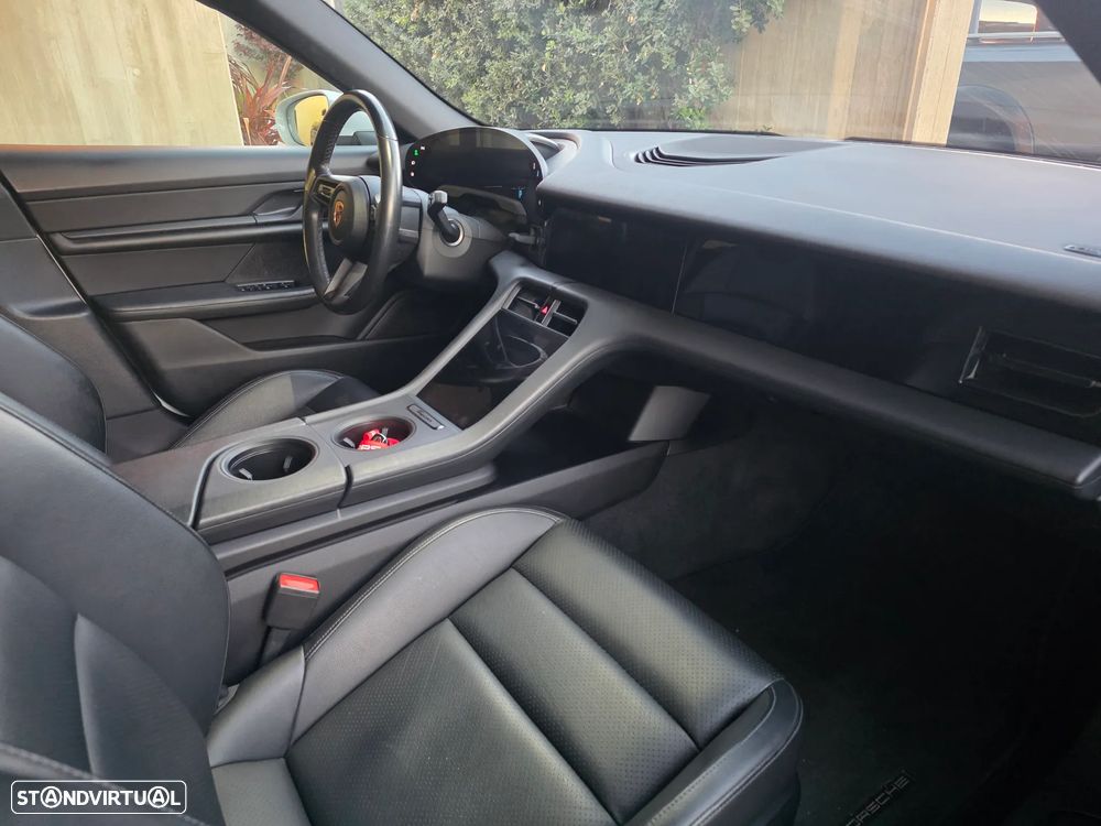 Porsche Taycan Bateria Performance Plus - 12