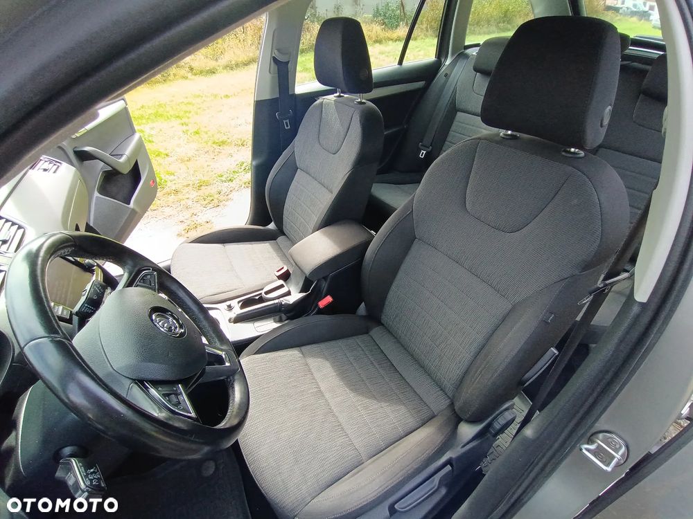Skoda Octavia 2.0 TDI Elegance DSG - 27