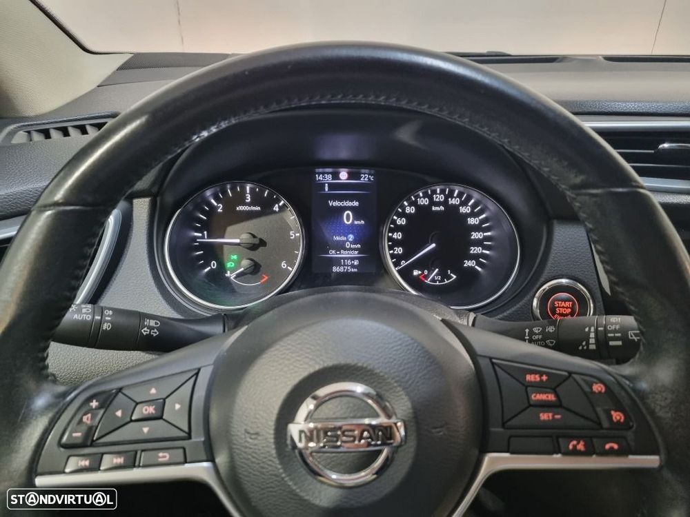 Nissan Qashqai 1.5 dCi N-Connecta J18 - 9