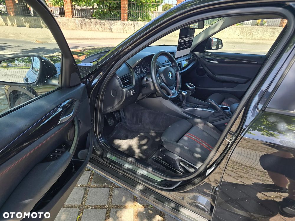 BMW X1 sDrive18d Sport Line - 14