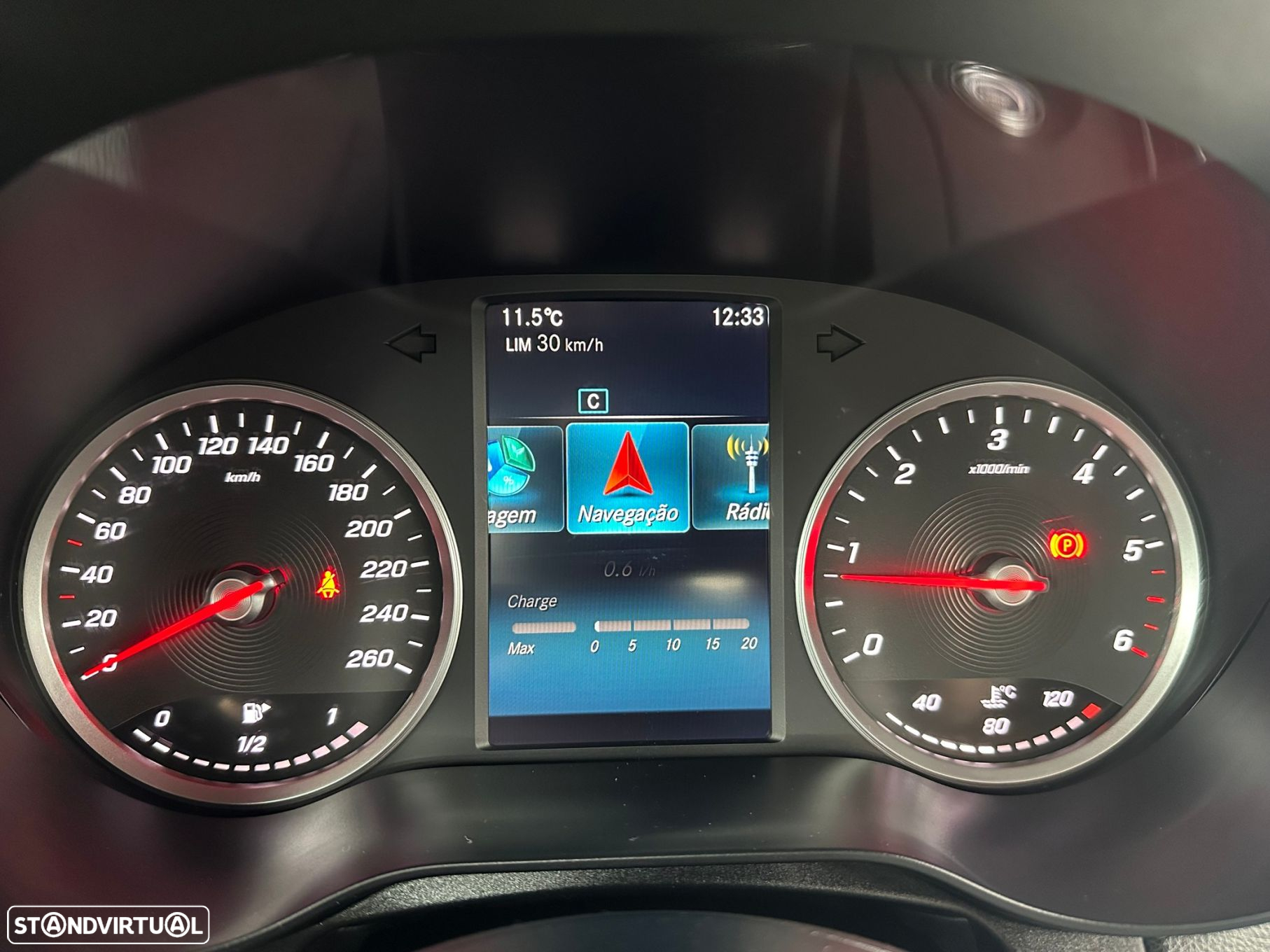 Mercedes-Benz C 200 d AMG Line - 23