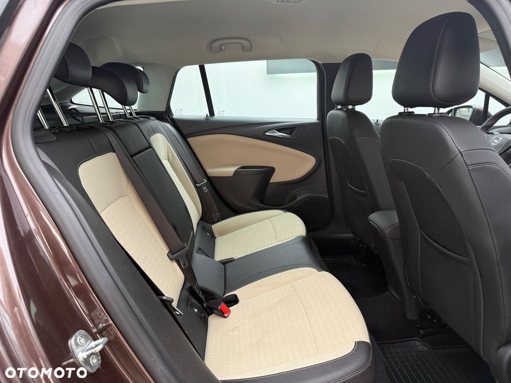 Opel Astra 1.6 D (CDTI) Start/Stop Innovation - 19