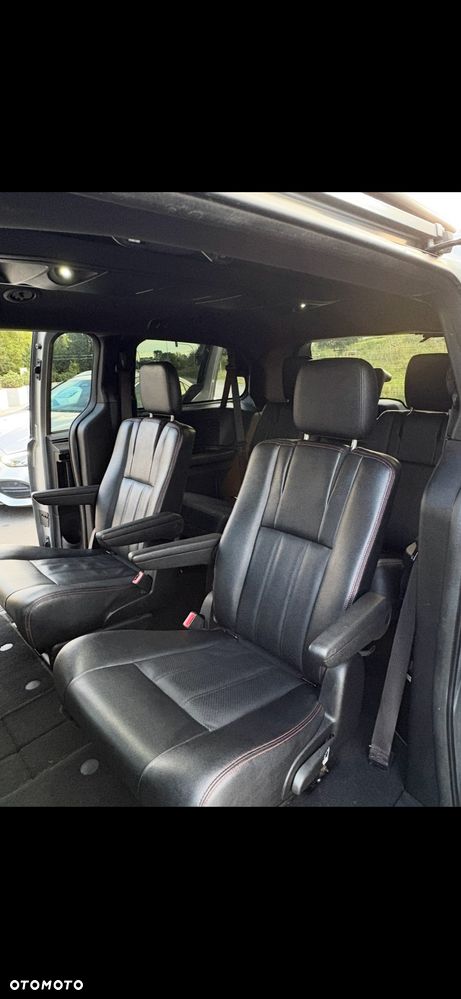 Dodge Grand Caravan 3.6 R/T - 16