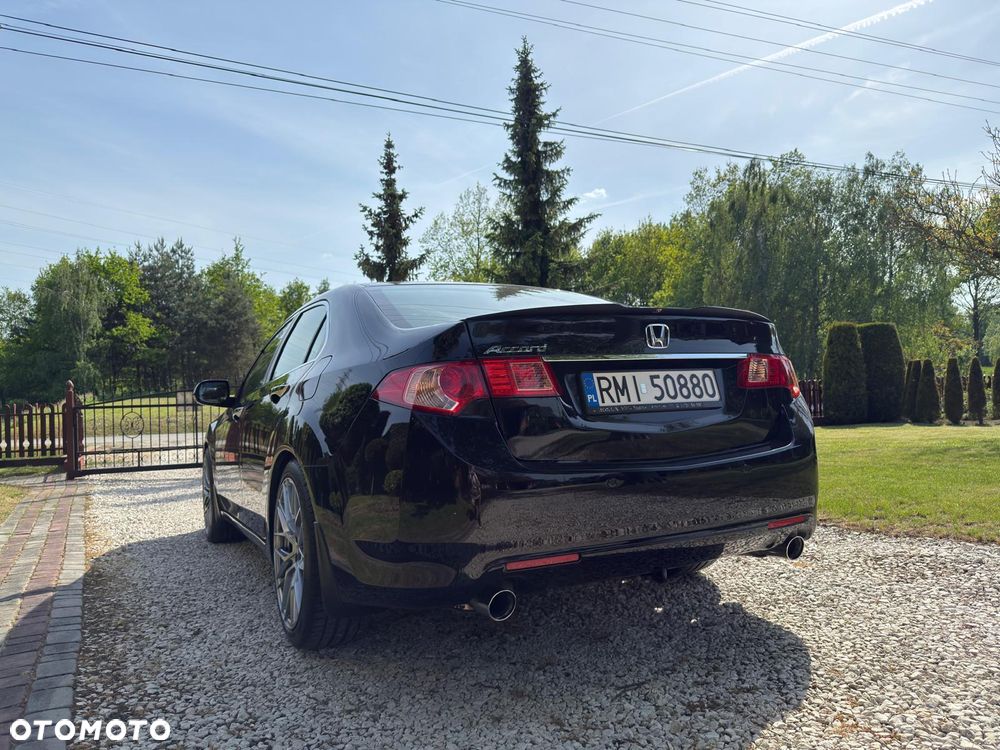 Honda Accord 2.4 Executive - 11