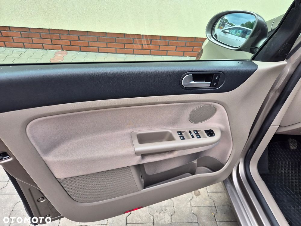 Volkswagen Golf Plus 1.6 Trendline - 21