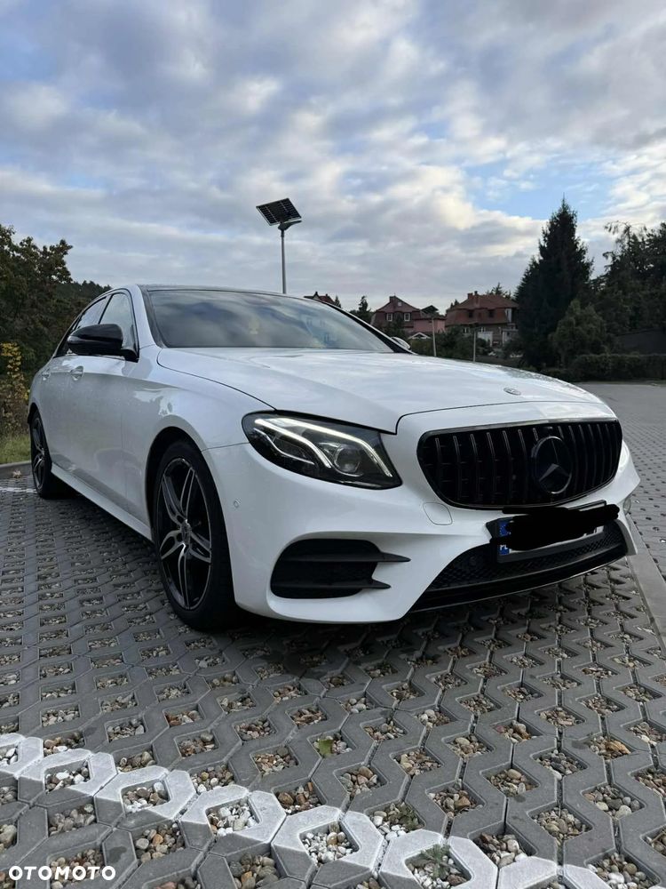 Mercedes-Benz Klasa E 220 d 9G-TRONIC AMG Line - 1