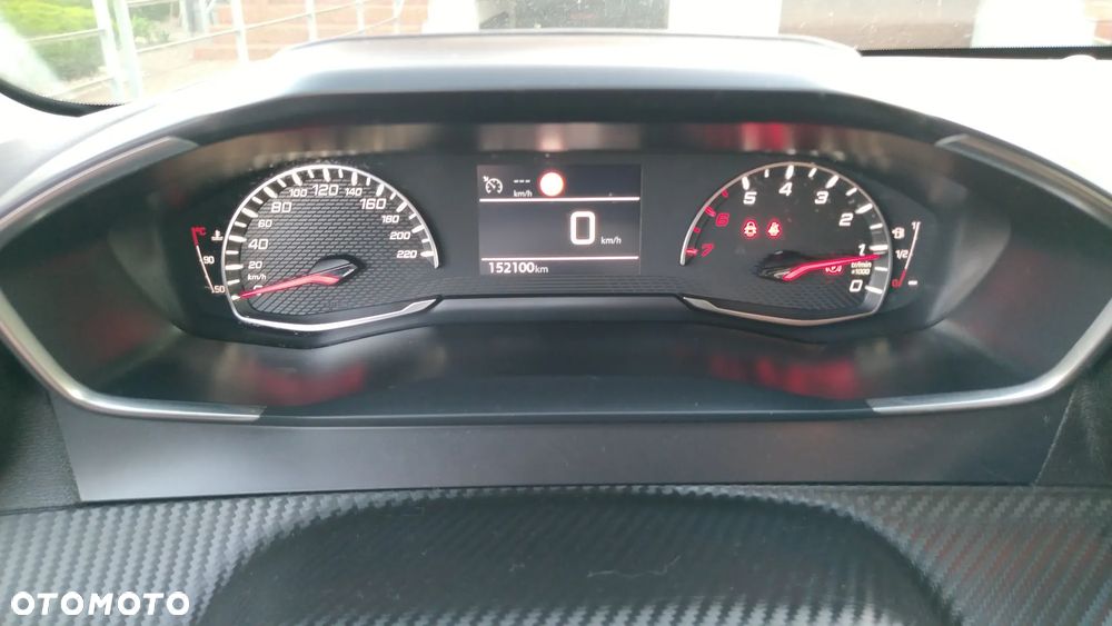 Peugeot 208 1.2 PureTech GPF Allure S&S - 34