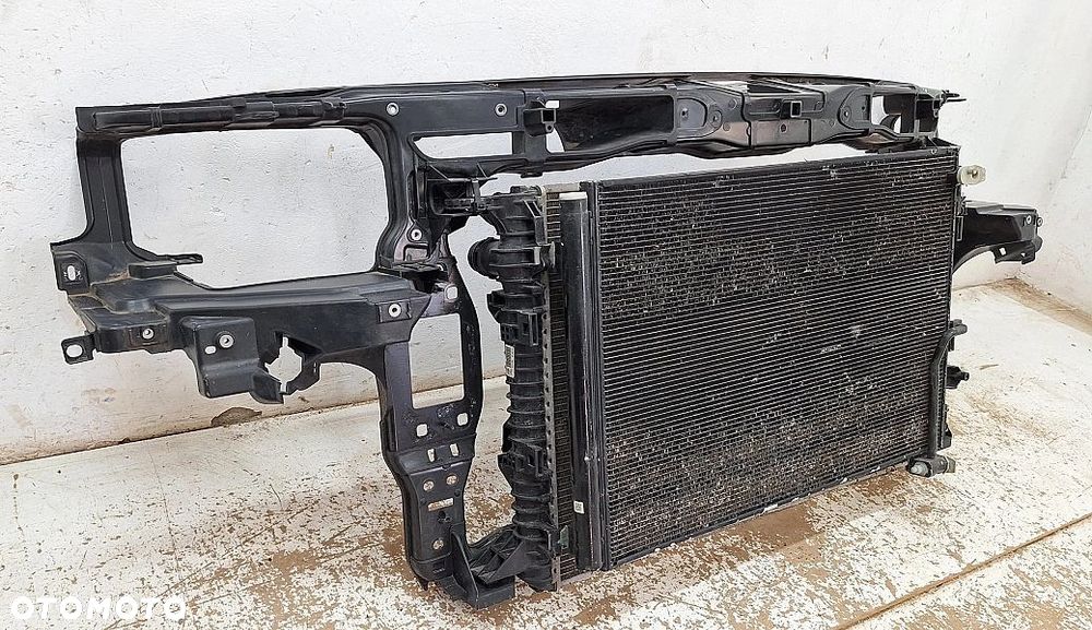 Pas Przedni Wzmocnienie Chłodnice Audi S8 D4 Lift 4.0 - 3