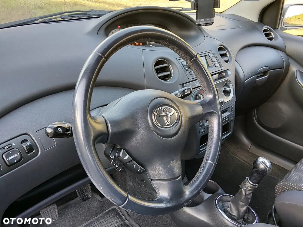 Toyota Yaris - 19