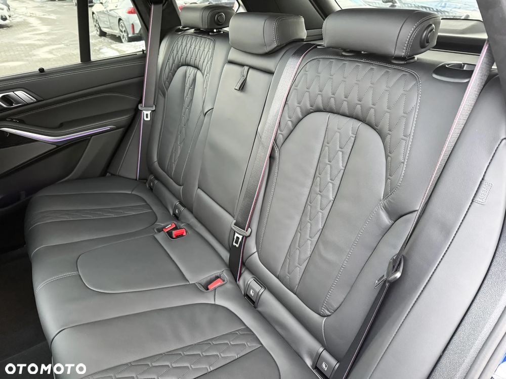BMW X5 M M60i xDrive - 34