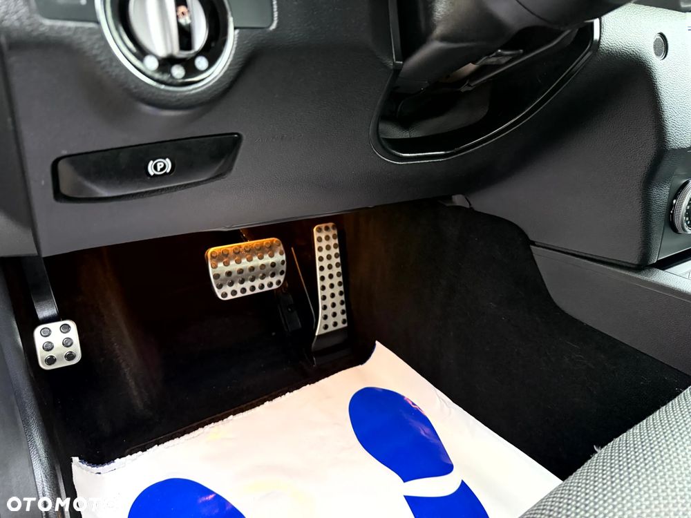 Mercedes-Benz GLK 350 CDI DPF 4Matic 7G-TRONIC SPORT EDITION - 22