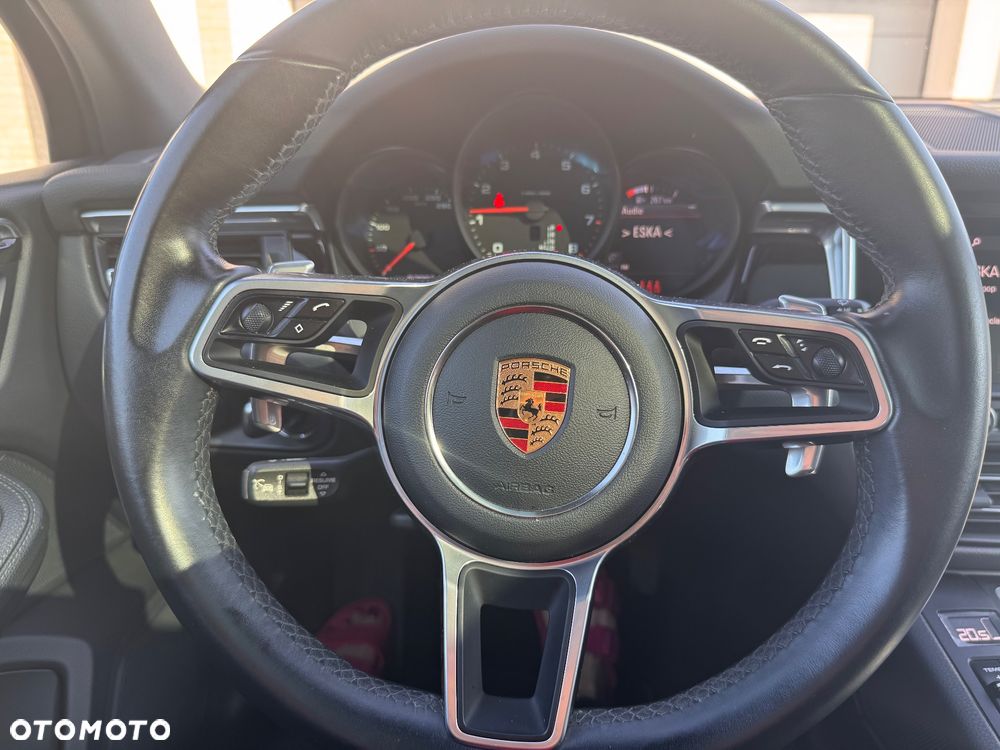 Porsche Macan Standard - 9