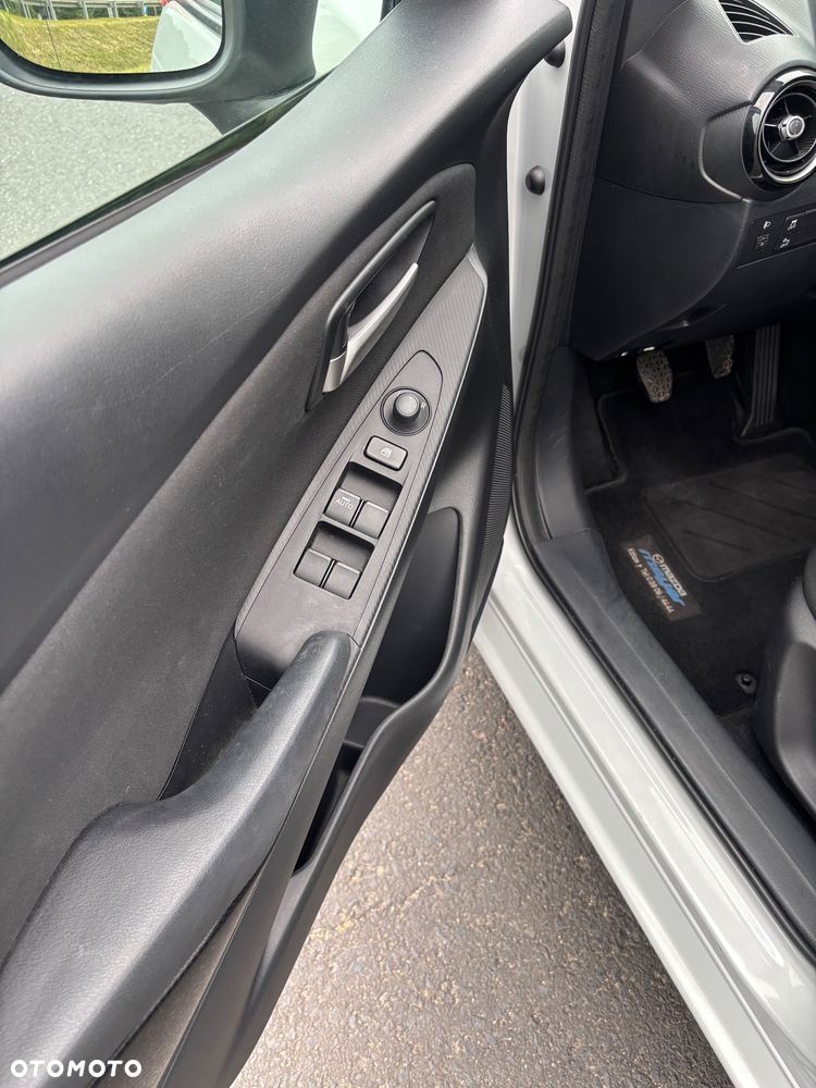 Mazda 2 - 27