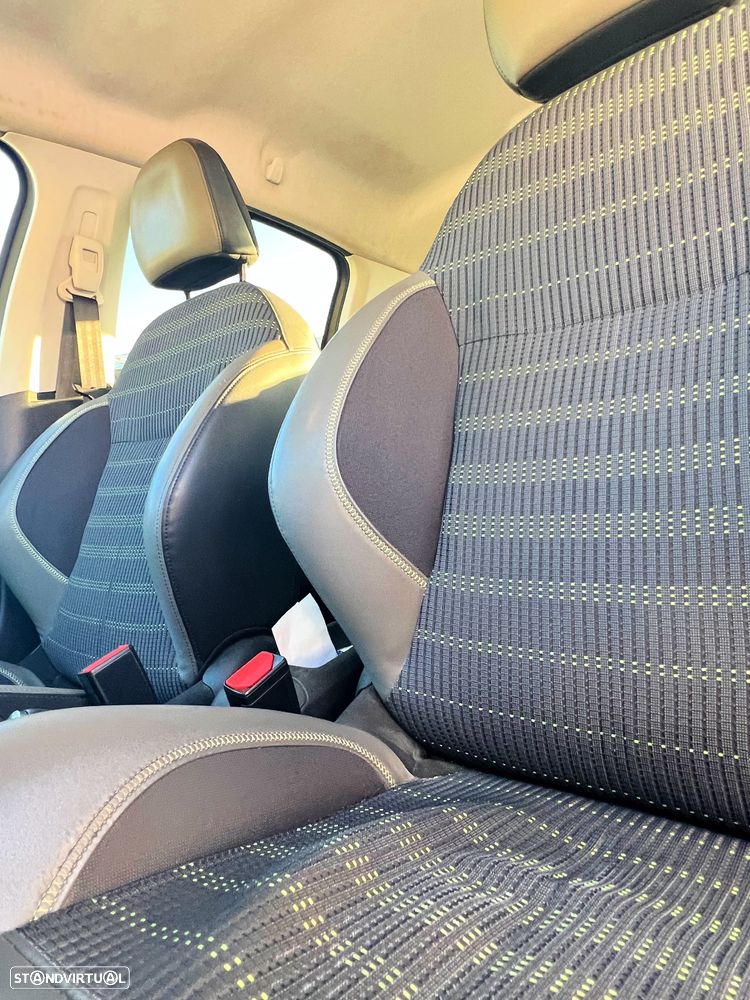 Peugeot 208 1.6 BlueHDi Style - 8