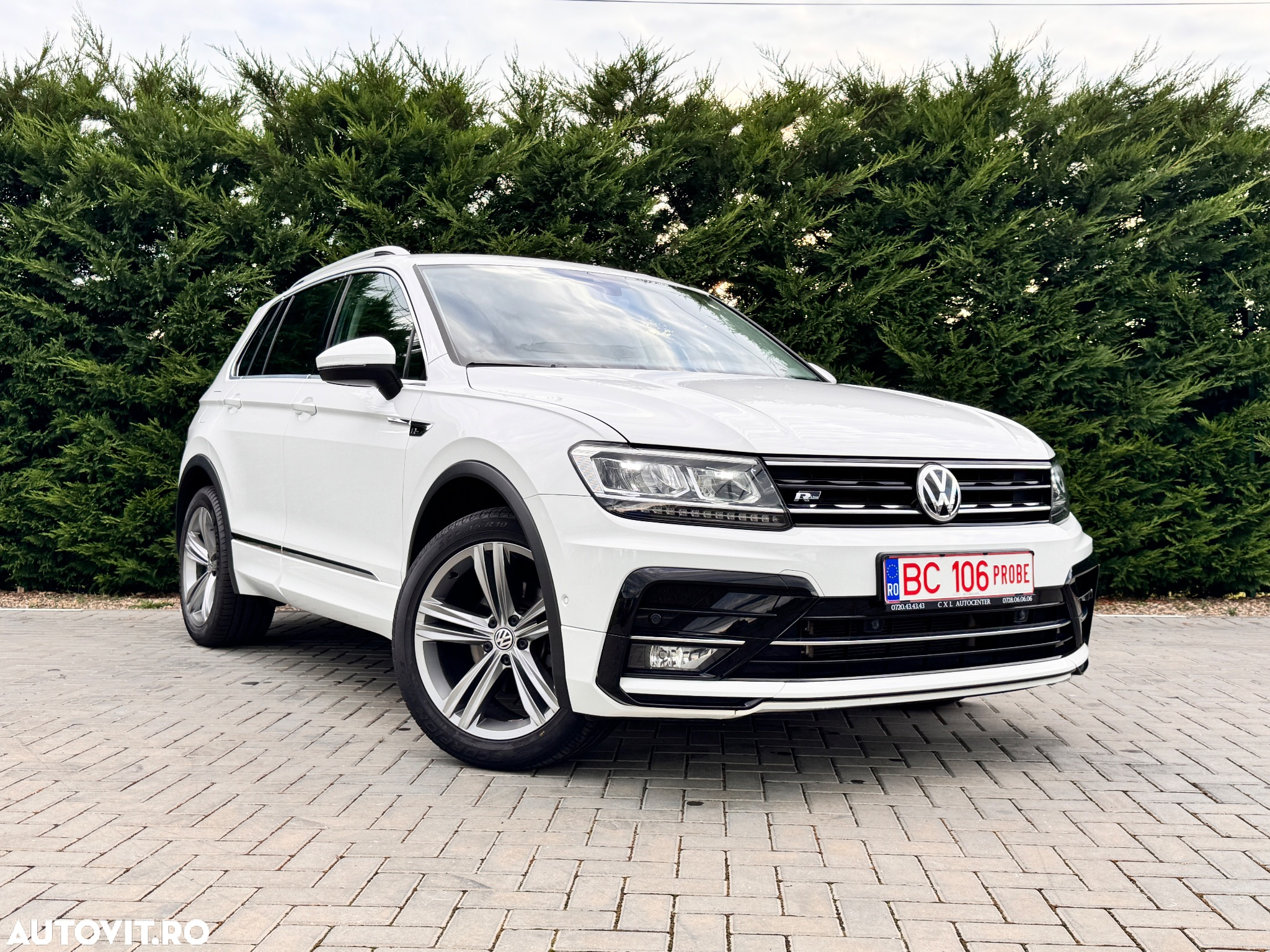 Volkswagen Tiguan 2.0 TDI SCR DSG 4Motion R-Line - 2