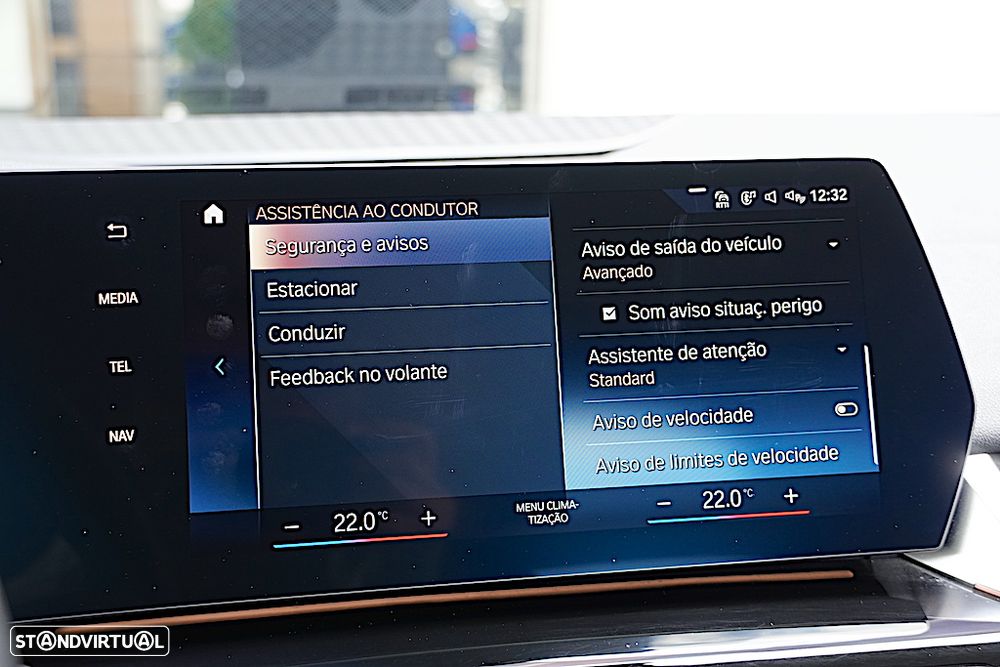 BMW 225xe Active Tourer e xDrive Edição Optimized - 46