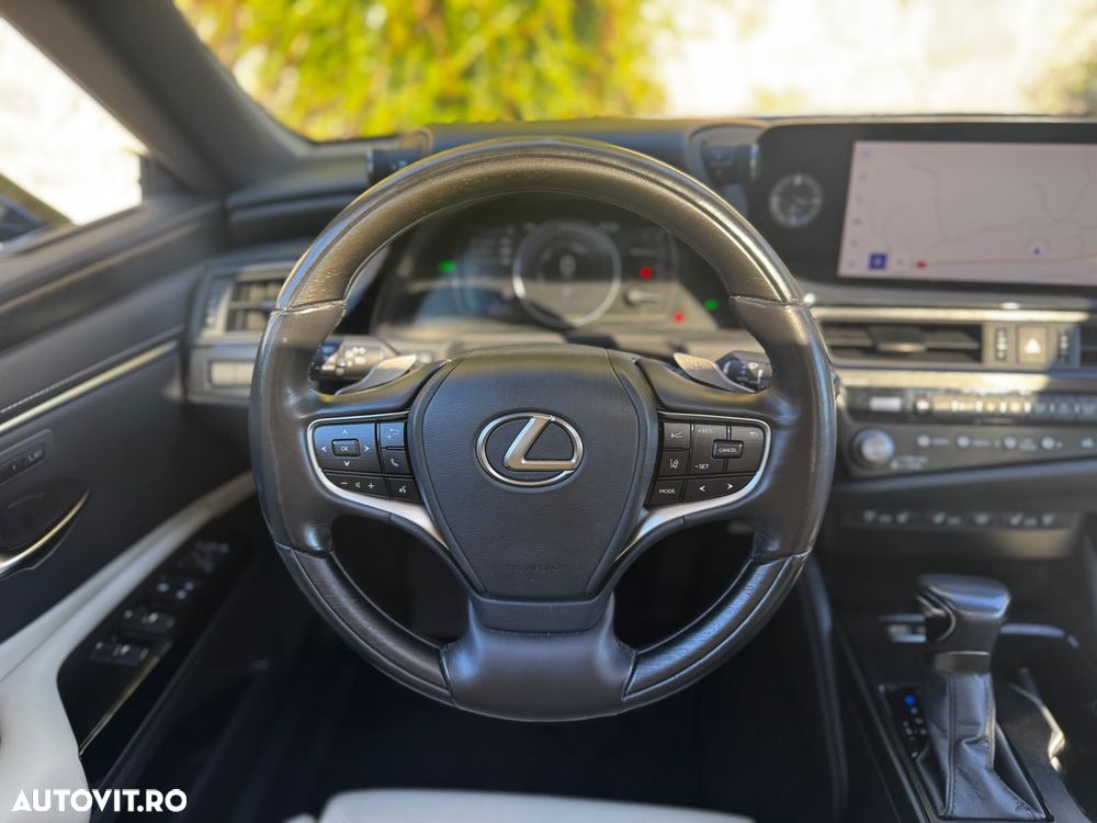 Lexus Seria ES - 13