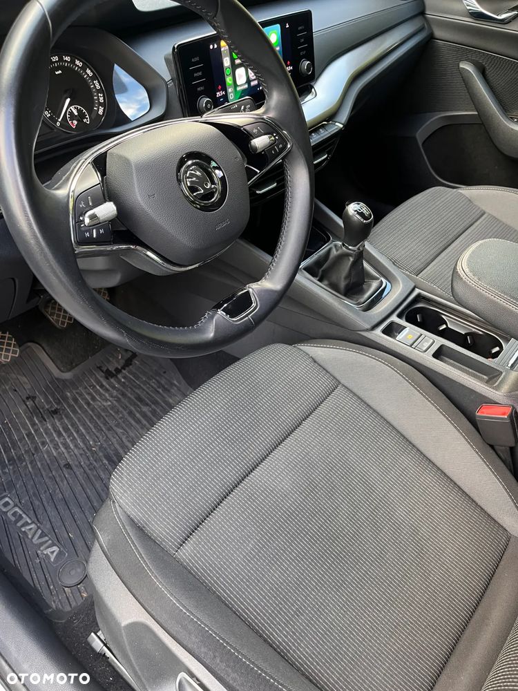 Skoda Octavia 1.5 TSI ACT Ambition - 10